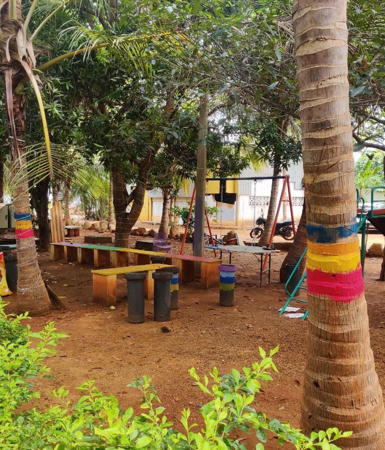 Woodpacker 2.0 Hostel Pondicherry Exterior photo